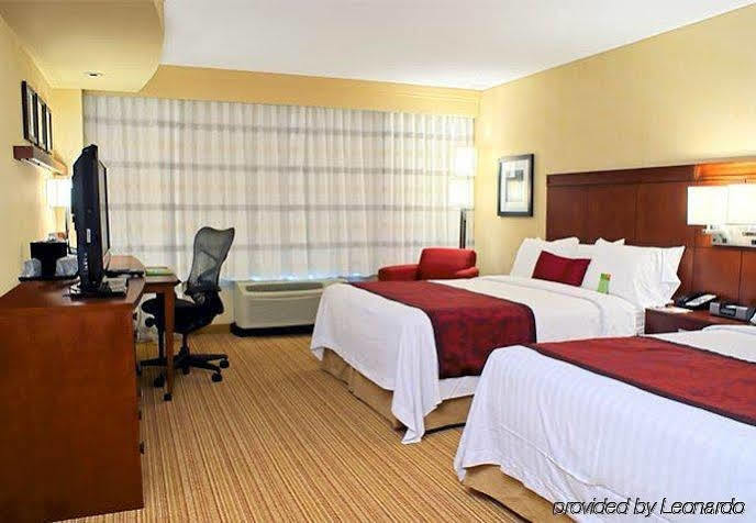 Courtyard By Marriott Silver Spring Downtown Zewnętrze zdjęcie